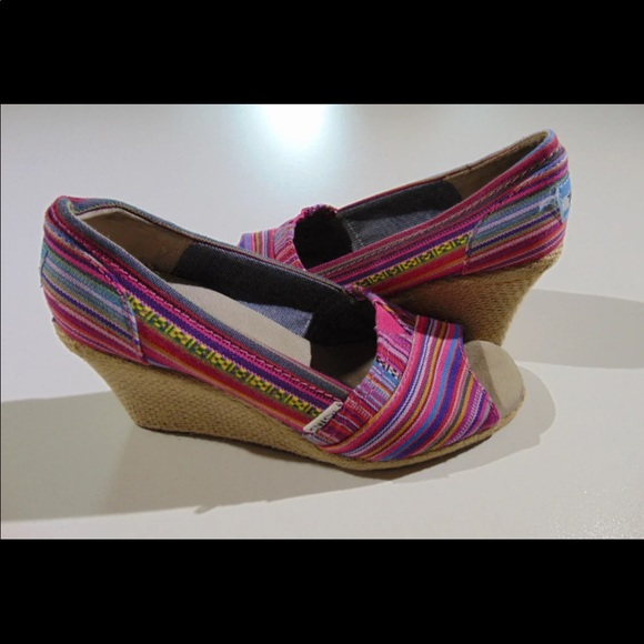 Adorable Toms Wedges Sz 6.5 - Picture 4 of 4
